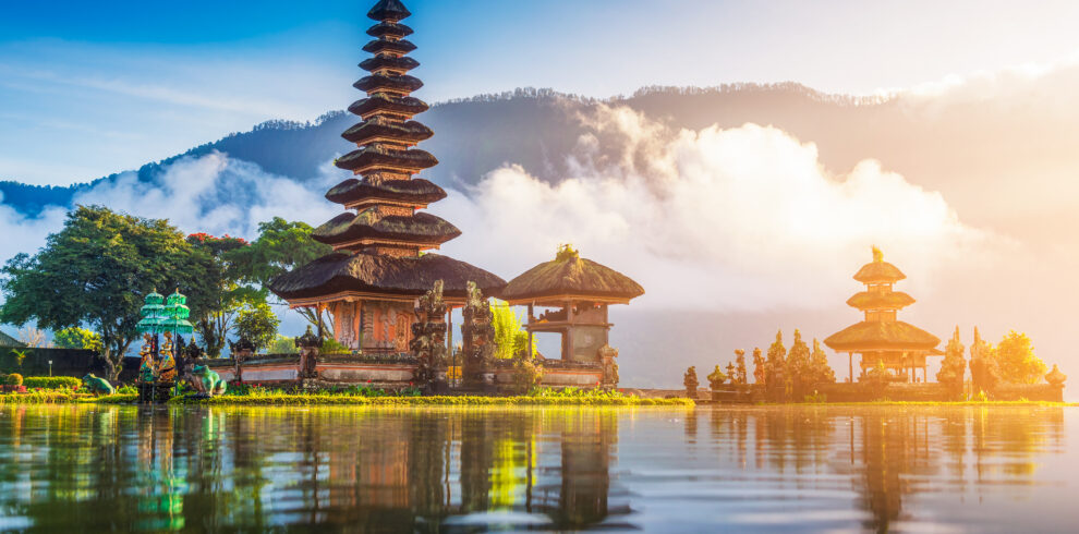 pura ulun danu bratan temple